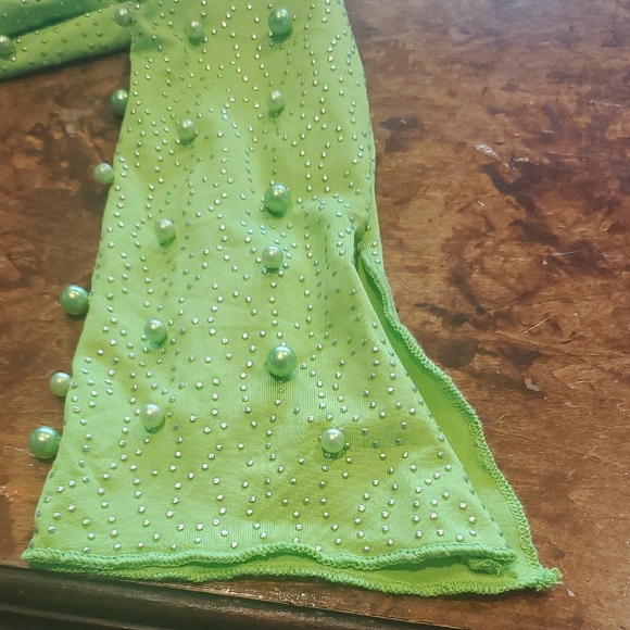 Statement Piece! Lime Green Beaded Skirt Set - Picture 7 of 10